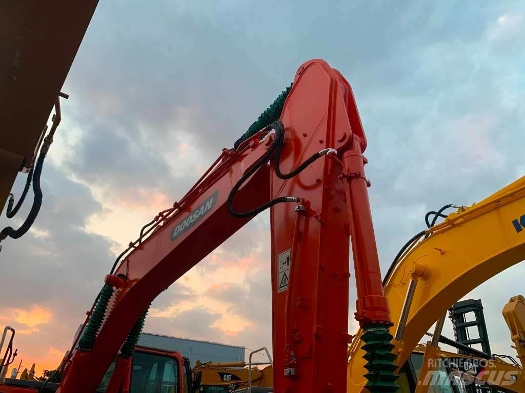 Doosan DX 225 LC Beltegraver
