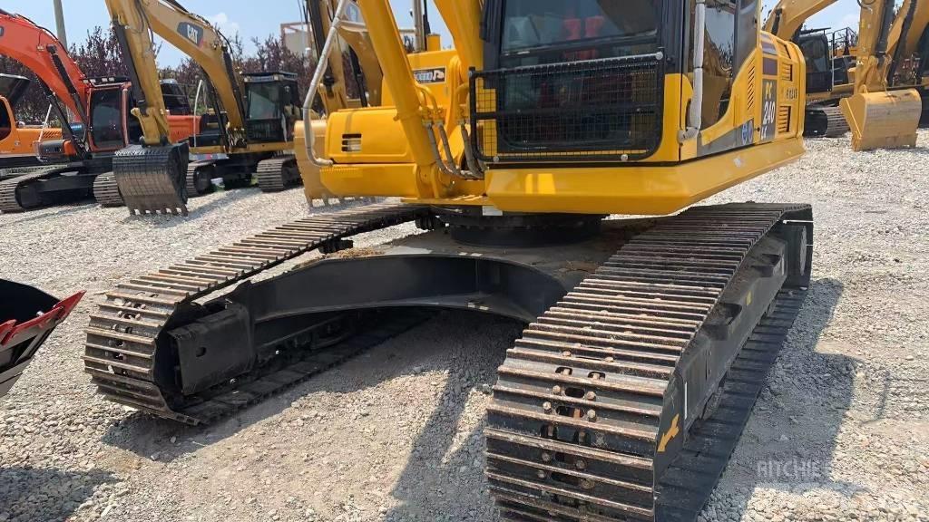 Komatsu PC240 Beltegraver
