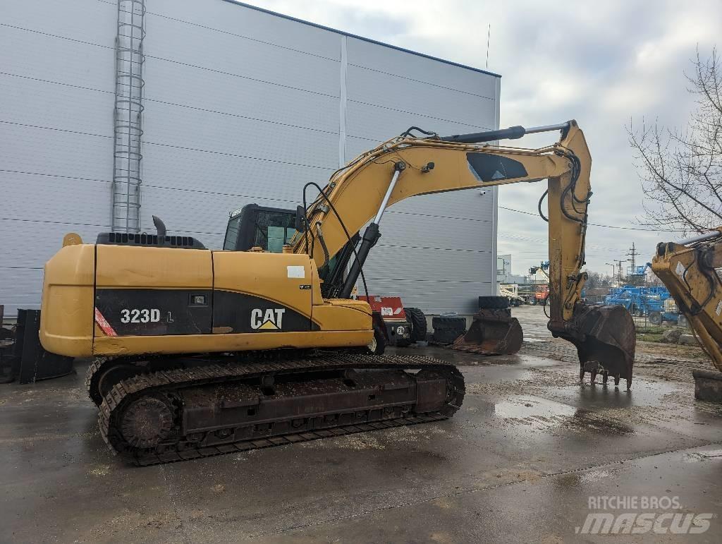 CAT 323 D Beltegraver