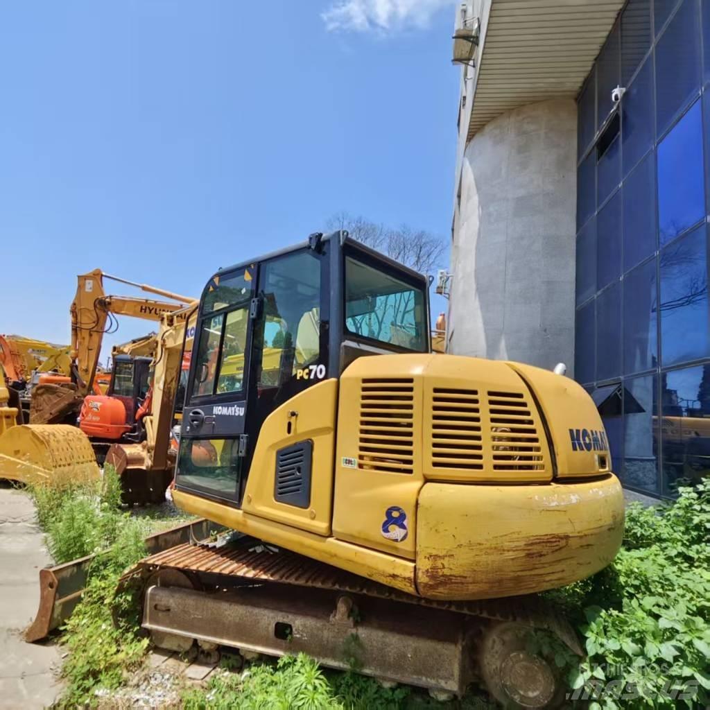 Komatsu PC 70 Beltegraver