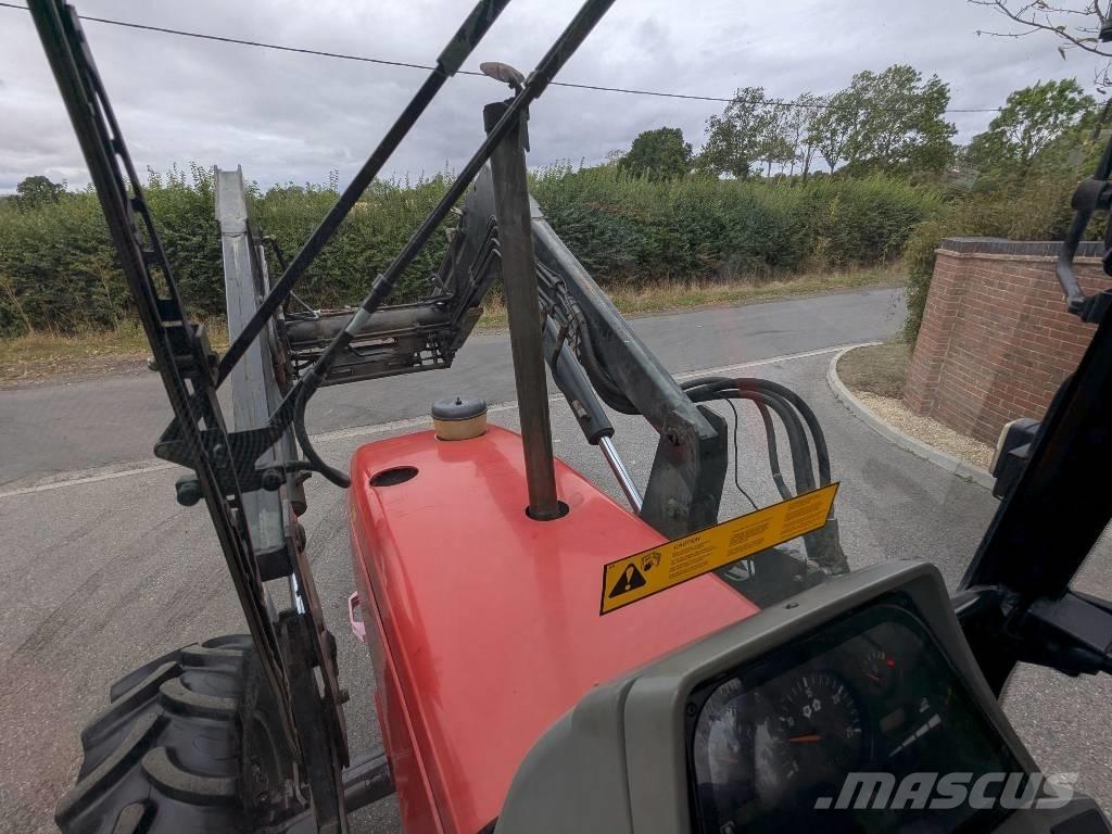 Massey Ferguson 6150 Traktorer