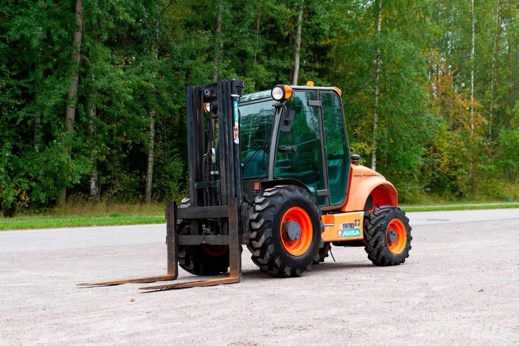 Ausa C 250 H Terrenggående gaffeltruck