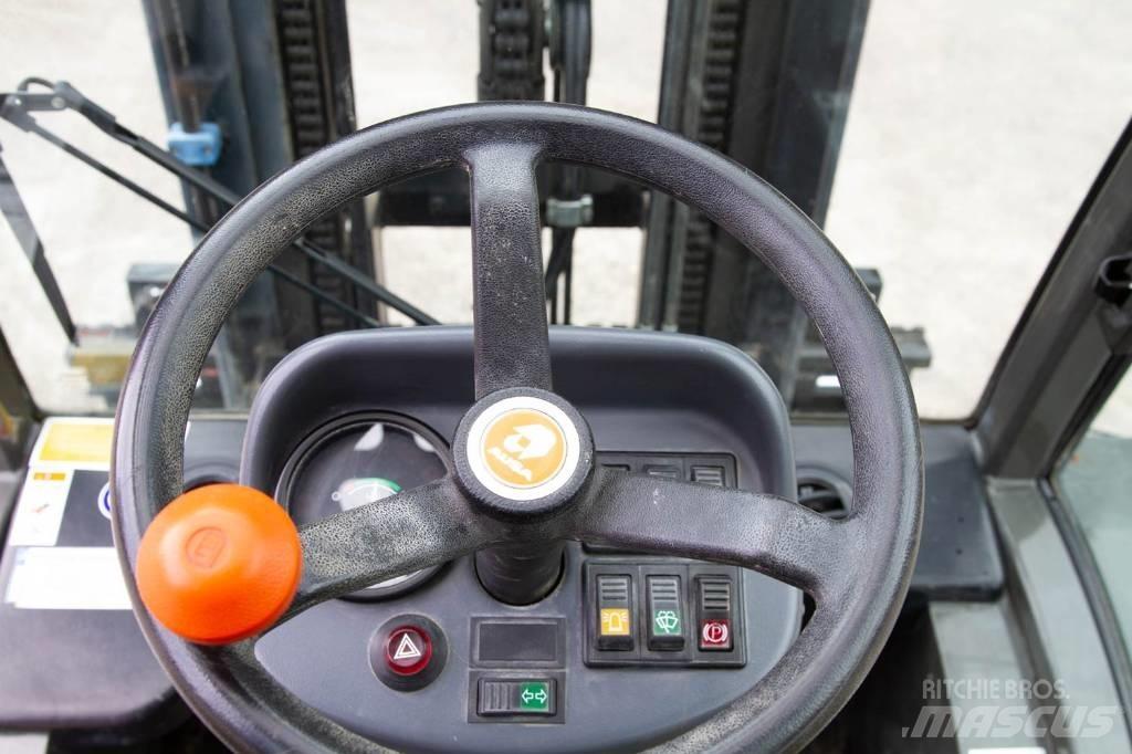 Ausa C 250 H Terrenggående gaffeltruck