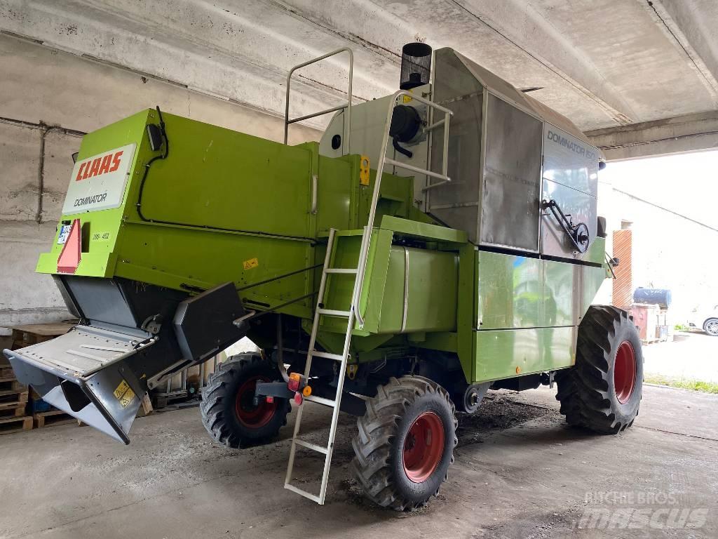 CLAAS Dominator 150 Skurtreskere