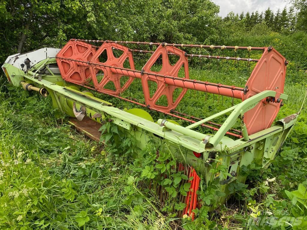 CLAAS Dominator 150 Skurtreskere