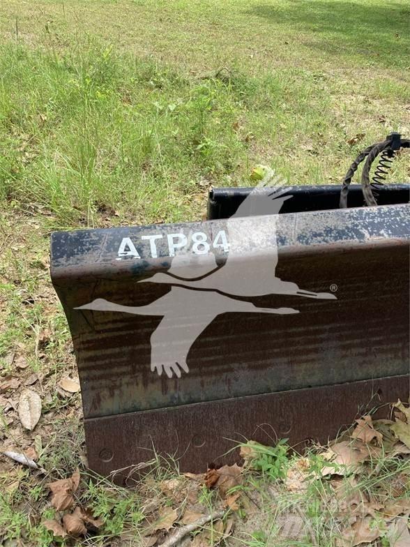 Bradco ATP84 Kniver