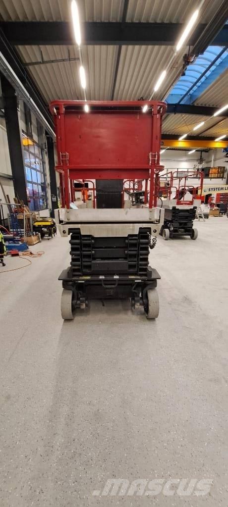 JLG 3246 ES Sakselifter