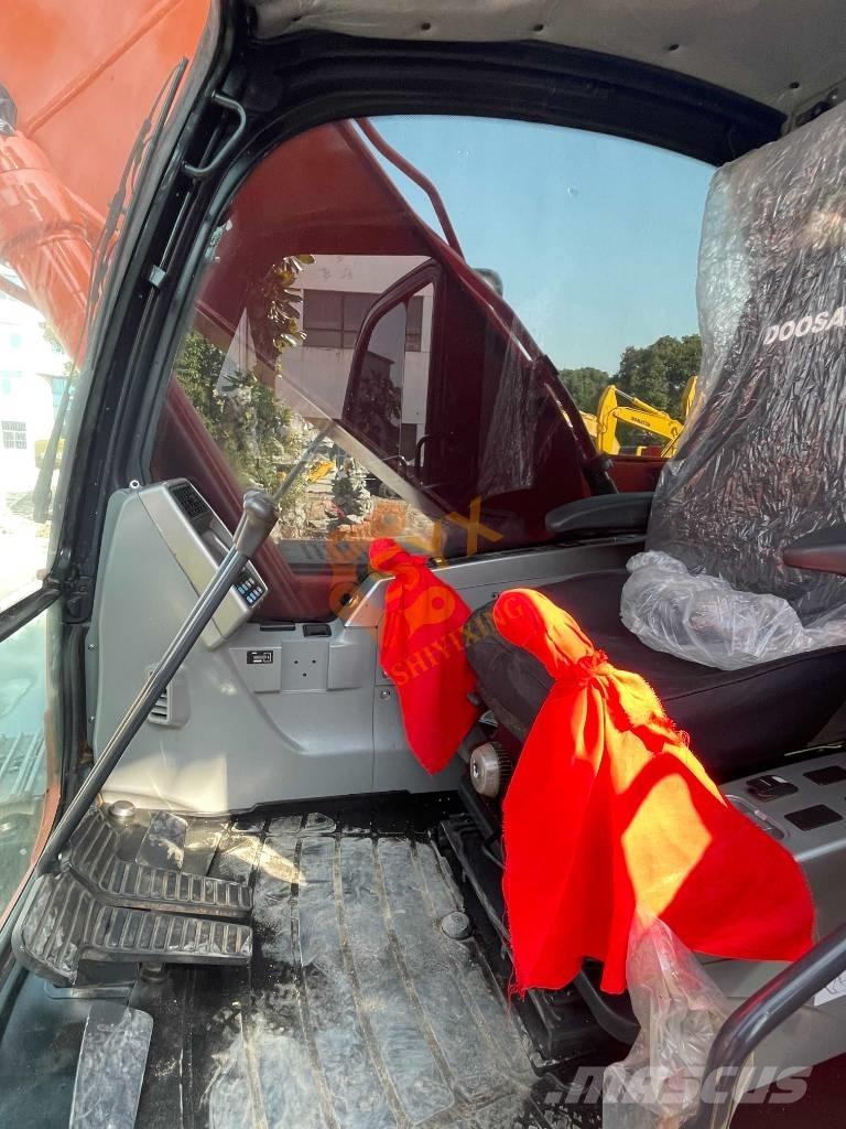 Doosan DX 225 LCA Beltegraver