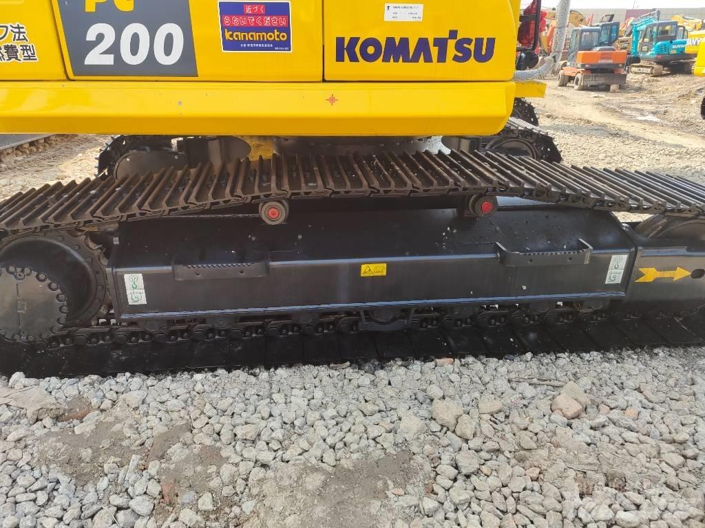 Komatsu PC 200 Beltegraver