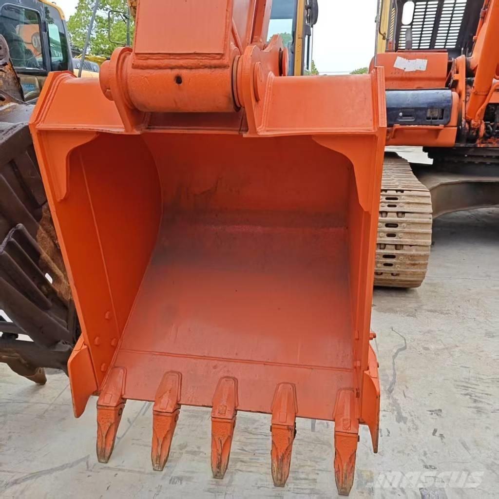 Hitachi ZX 210 Beltegraver