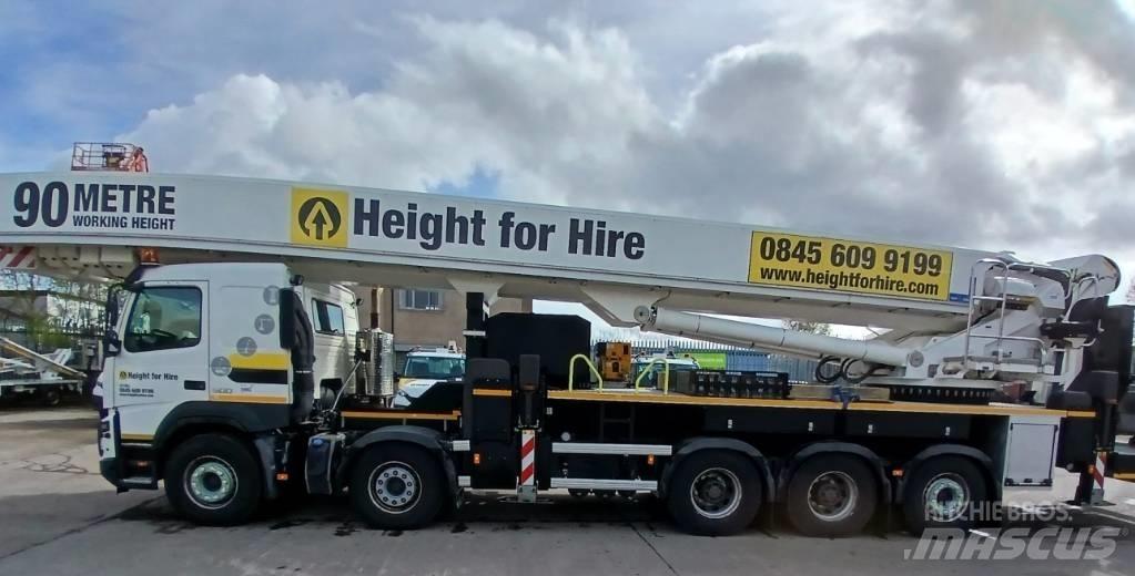 Bronto S90 HLA-X Bilmontert lift