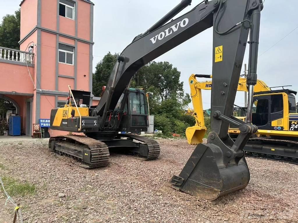 Volvo EC 240 Beltegraver