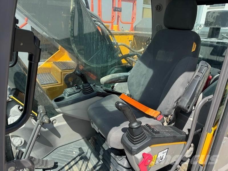 Volvo EC 300 EL Beltegraver
