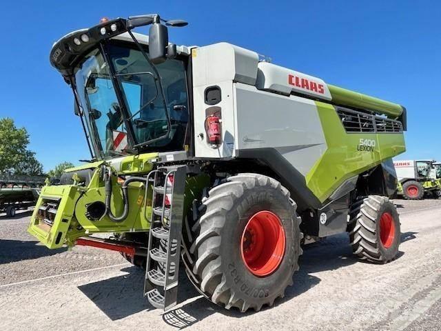 CLAAS LEXION 5400 Skurtreskere