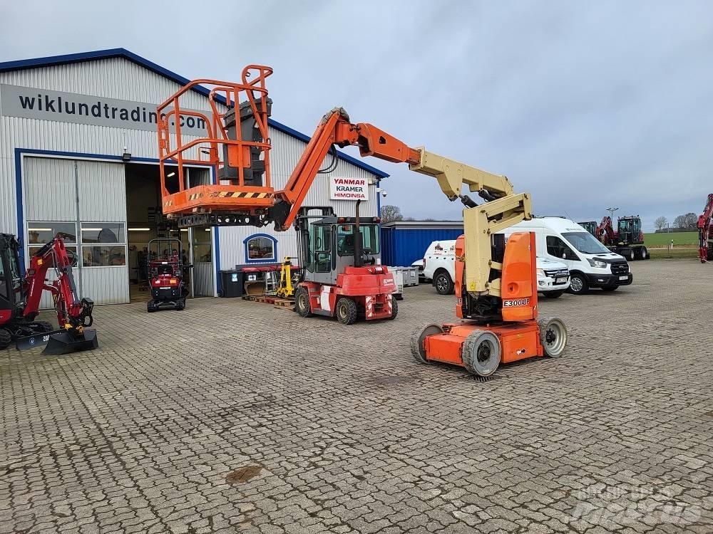 JLG E 300 AJP Leddede bomlifter