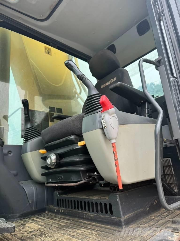 Komatsu PC 400-8 Beltegraver