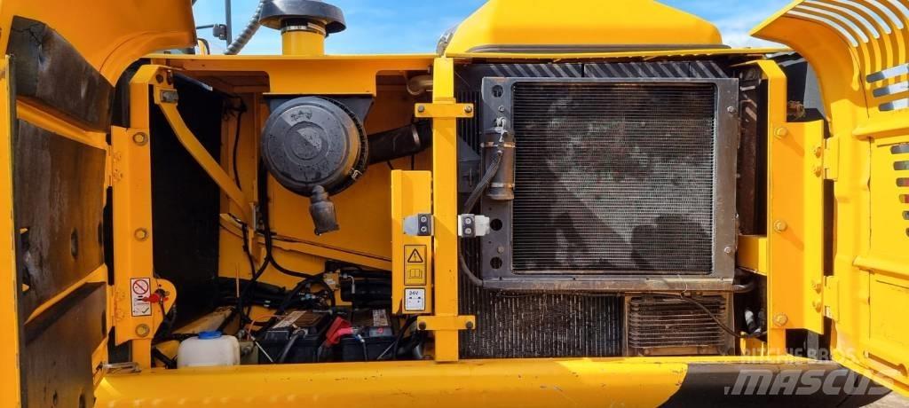 JCB JS 220 LC Beltegraver