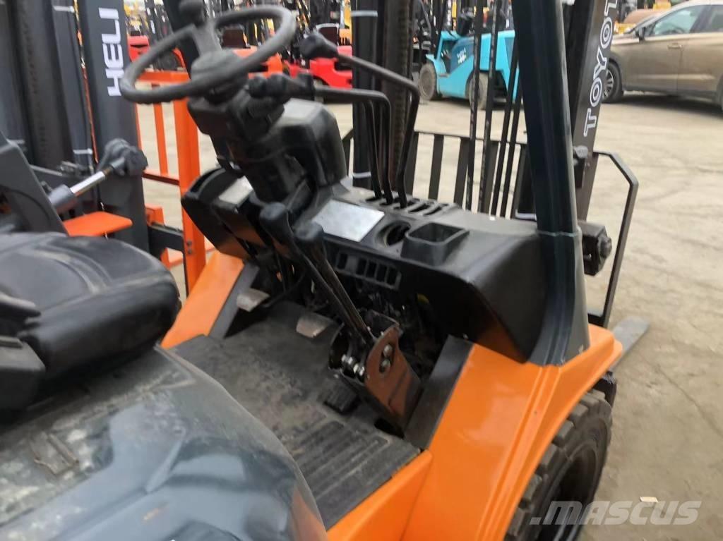 Toyota FD30 Diesel Trucker