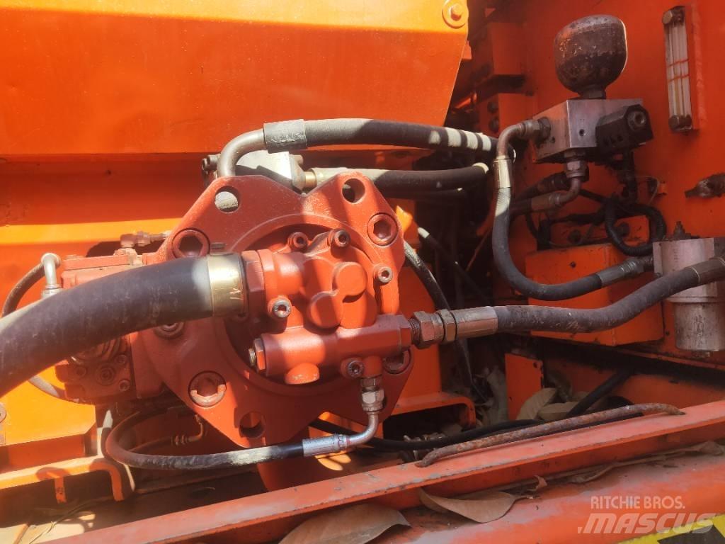 Doosan DH220LC-7 Beltegraver