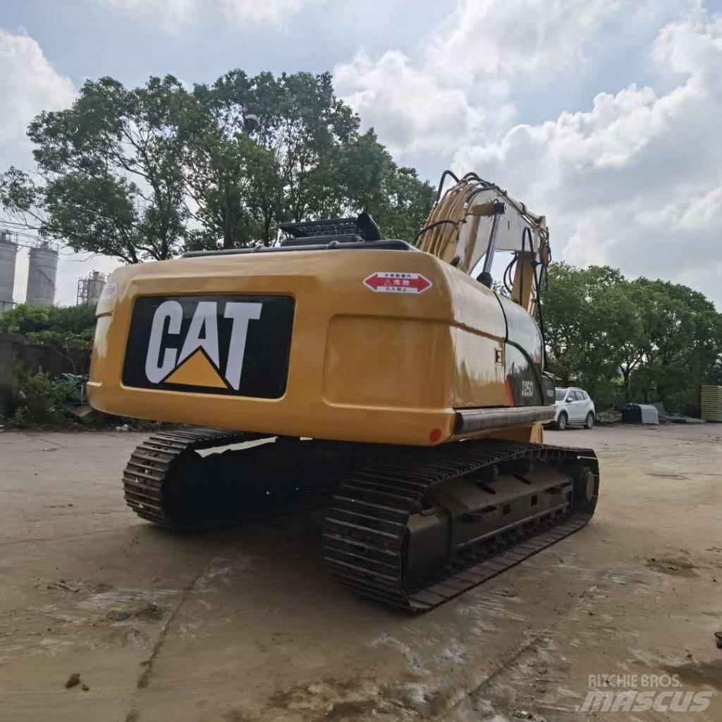 CAT 325DL Beltegraver