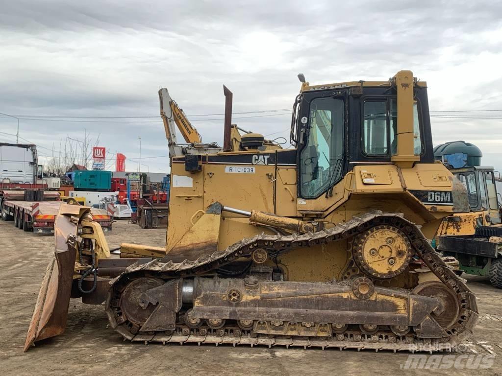 CAT D 6 M XL Dozere Beltegående