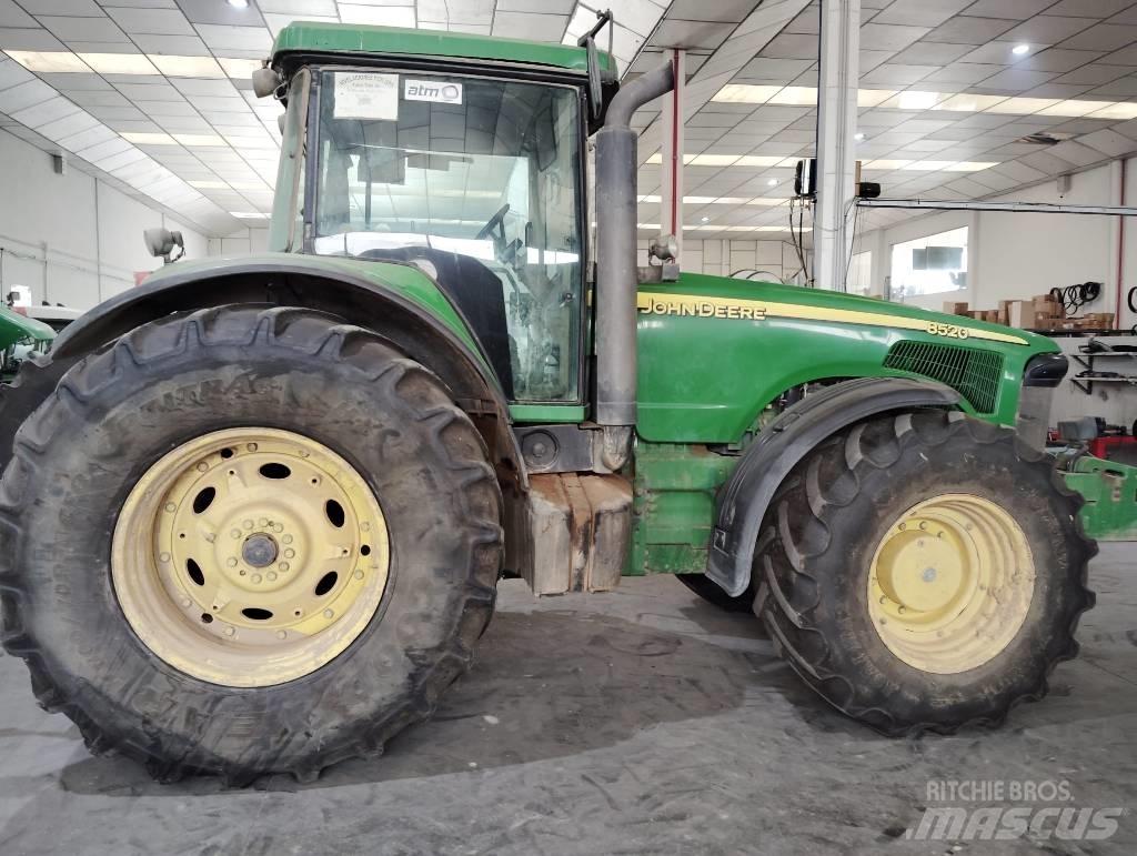 John Deere 8520 Traktorer