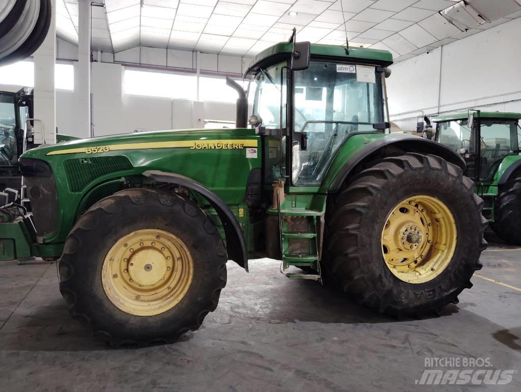 John Deere 8520 Traktorer