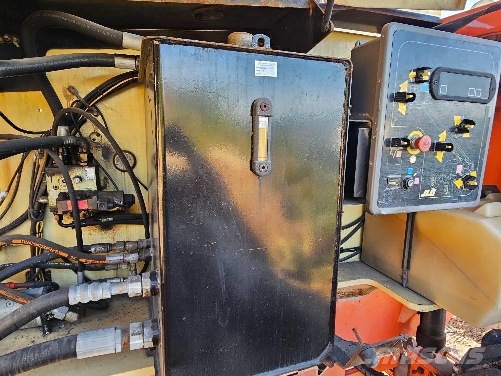 JLG 680S Teleskop bomlifter