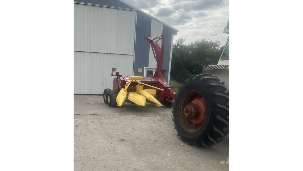 New Holland FP230 Fôrhøstere