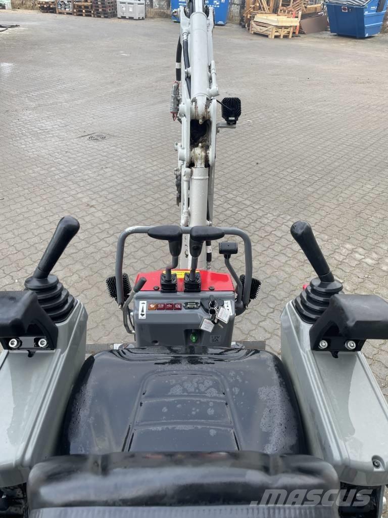 Takeuchi TB 210 Minigravere <7t