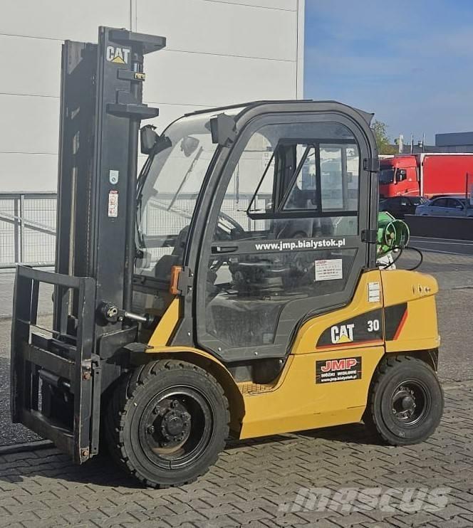 CAT GP 30 N Propan trucker