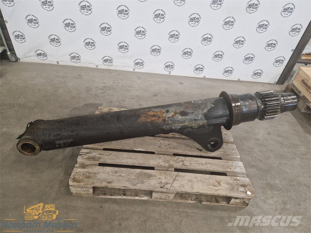 Komatsu 130F Lassbærere