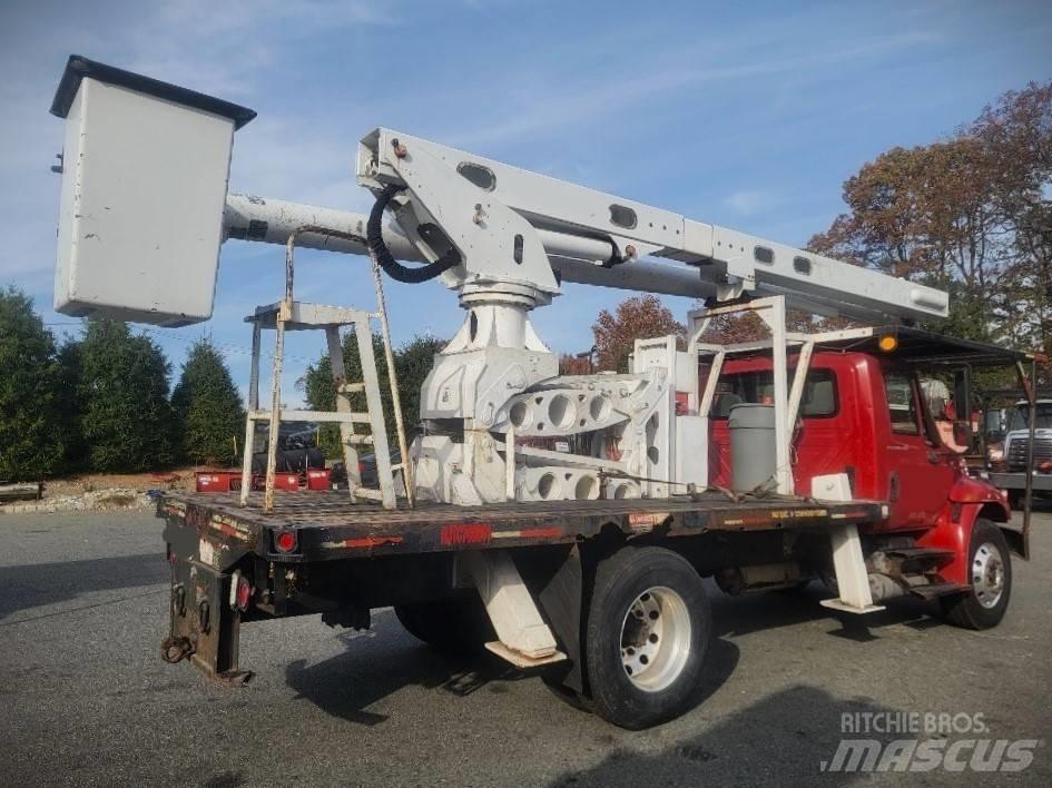 International 4300 Bilmontert lift