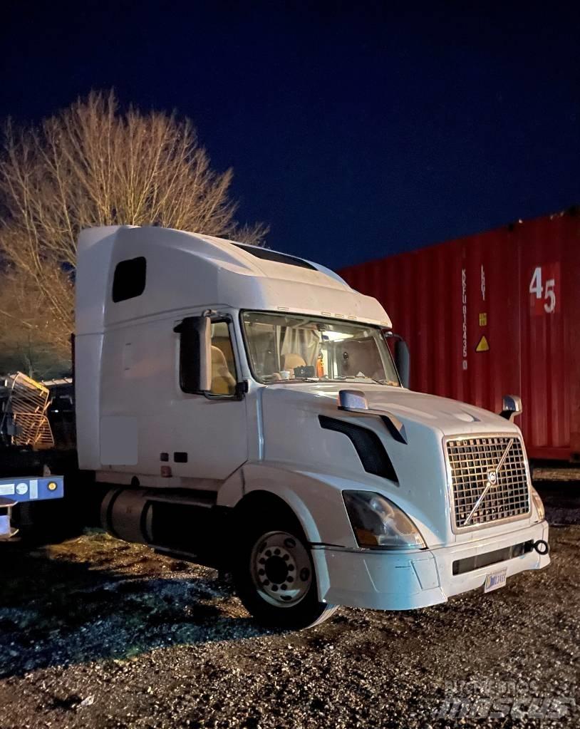 Volvo VNL 42 670 Trekkvogner