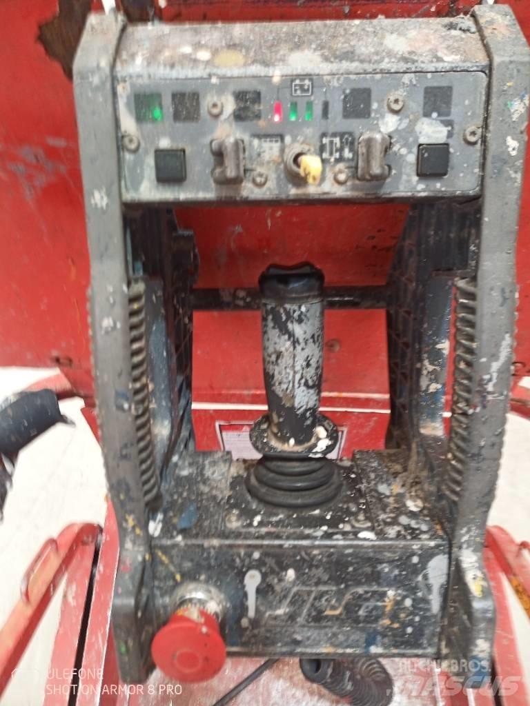 JLG 2030 ES Sakselifter