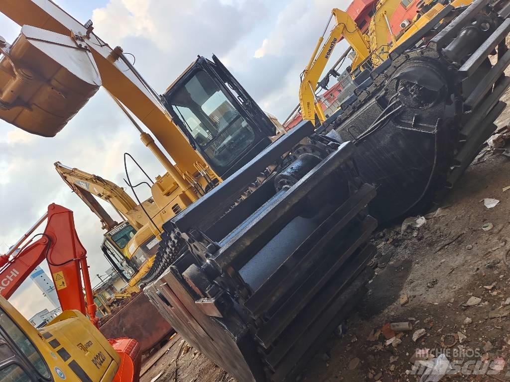 CAT 320 C Amfibiske Gravemaskiner