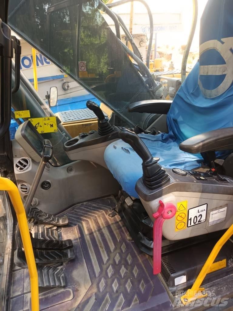 Volvo EC 220 DL Beltegraver