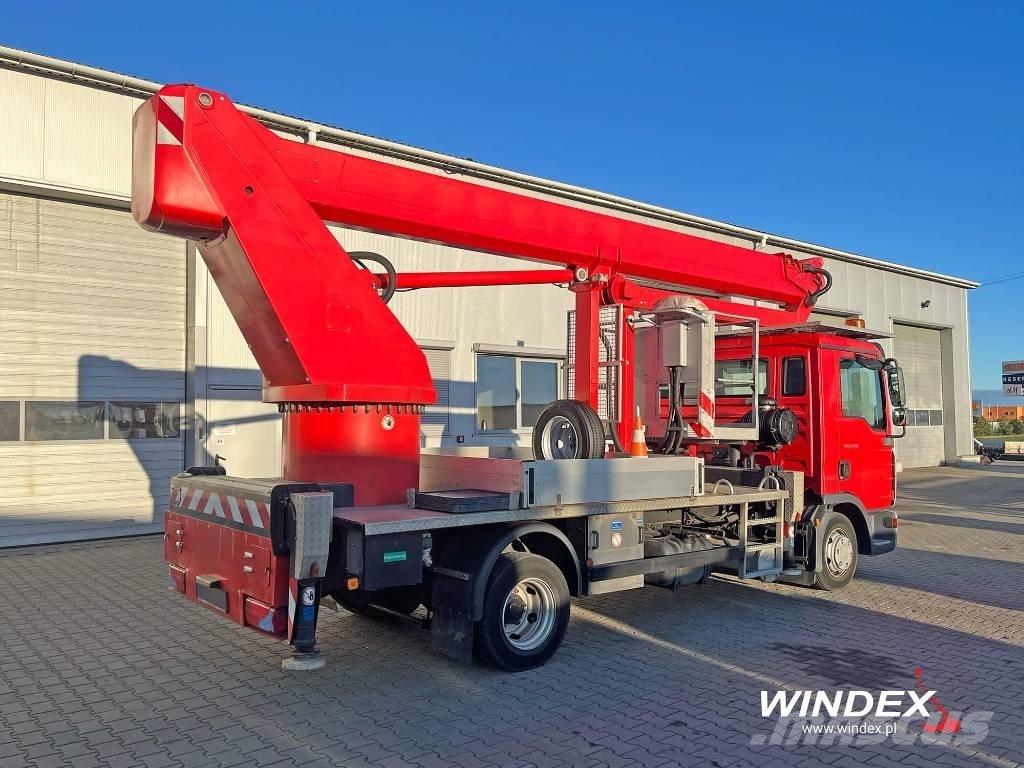 Wumag WT 250 Bilmontert lift