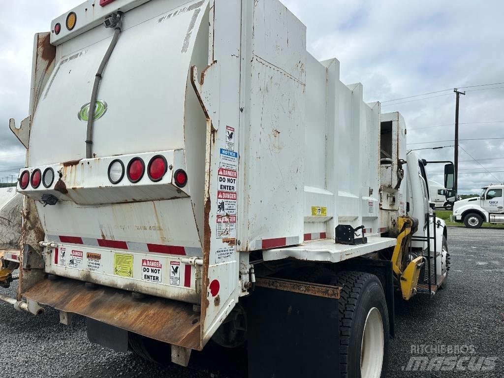 Freightliner M2 Renovasjonsbil