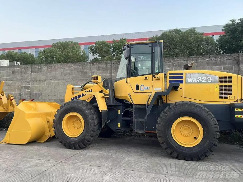 Komatsu WA 320 Hjullastere