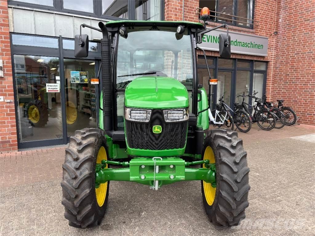 John Deere 5058E Traktorer
