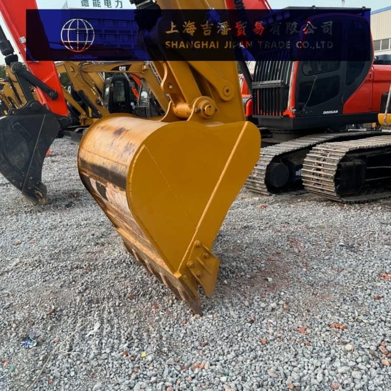 CAT 323 D Beltegraver