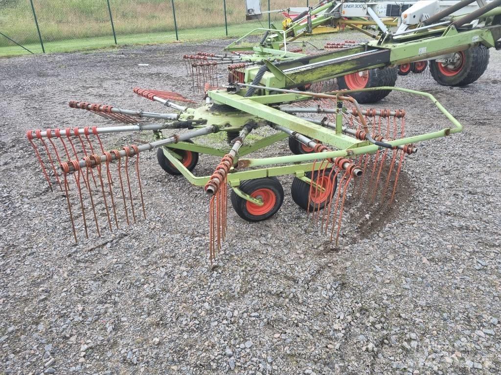 CLAAS Liner 3000 Svanser