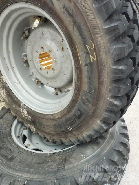 Nokian 440/80X30 Dekk, hjul og felger