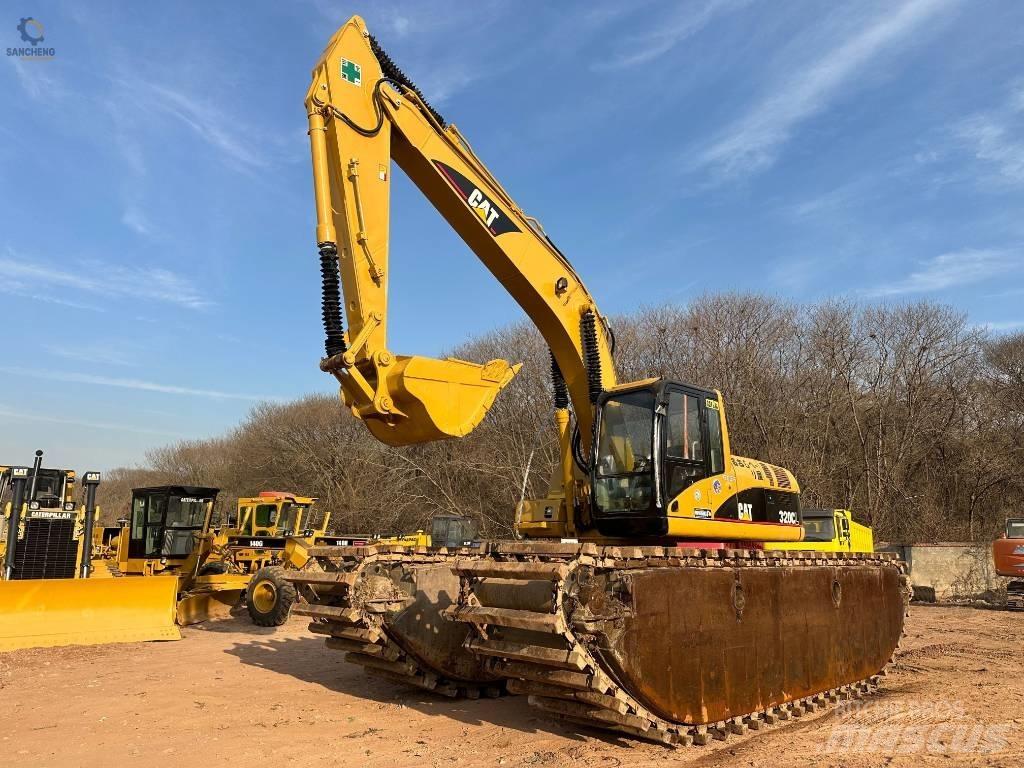 CAT 320 C L Amfibiske Gravemaskiner