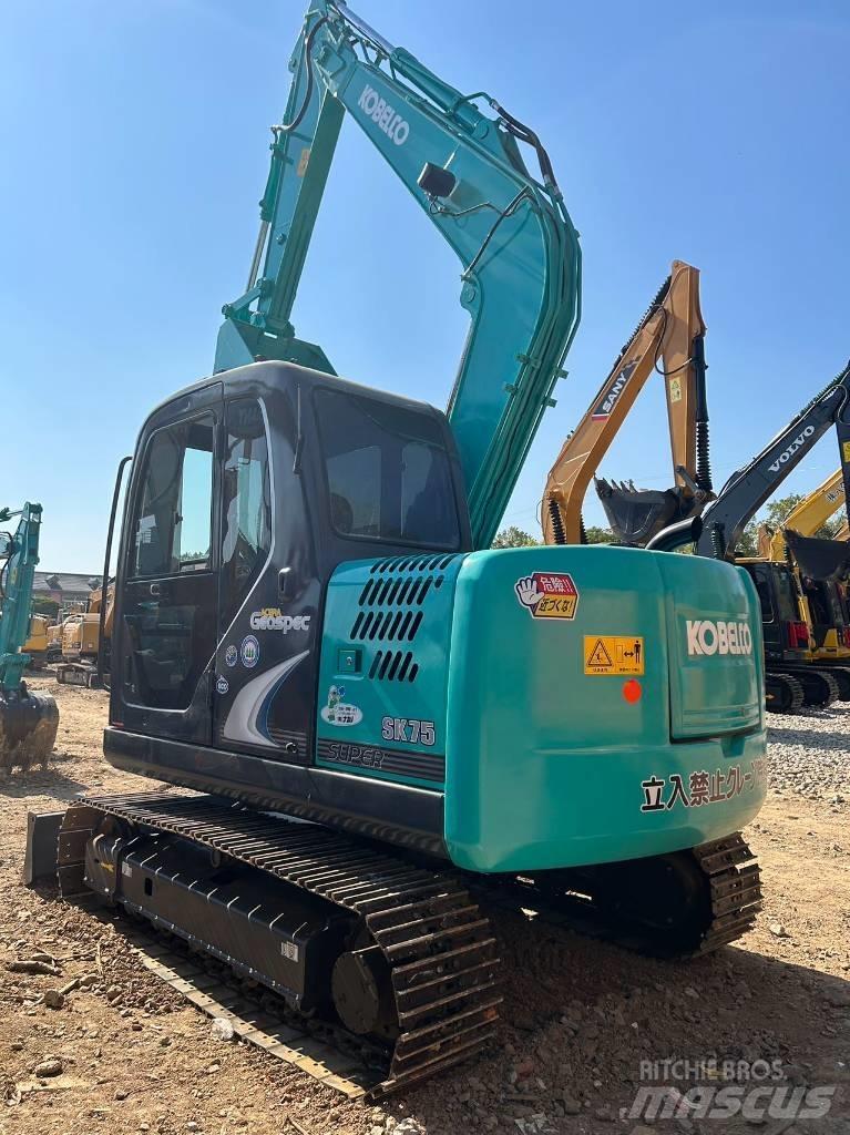 Kobelco SK 75 Minigravere <7t
