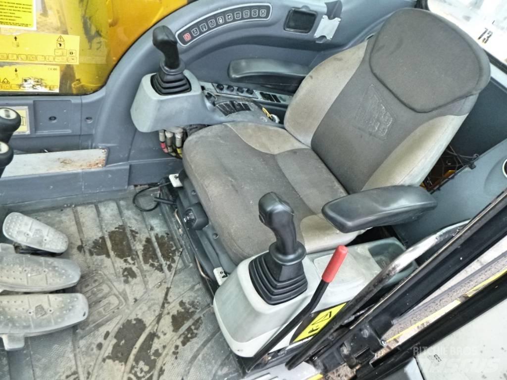 JCB JS 145 LC Beltegraver