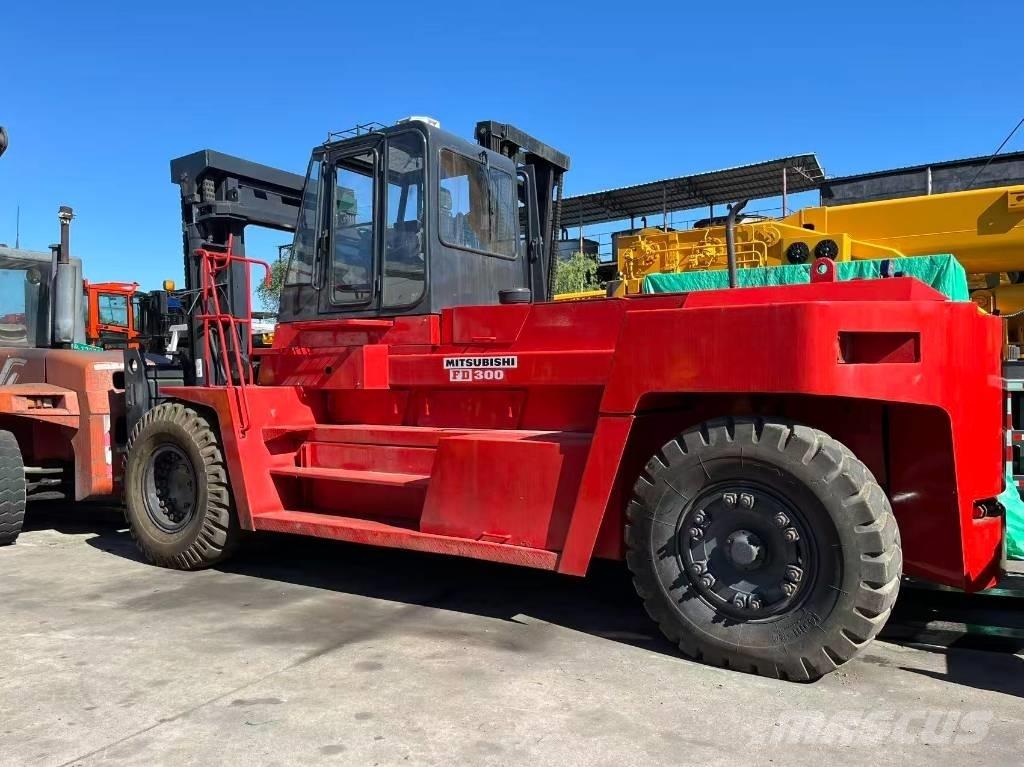 Mitsubishi FD 30 T Diesel Trucker