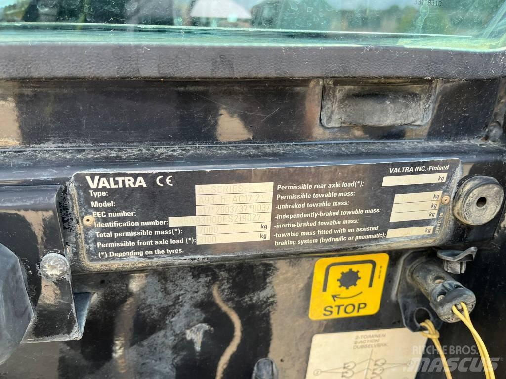 Valtra A 93 Traktorer