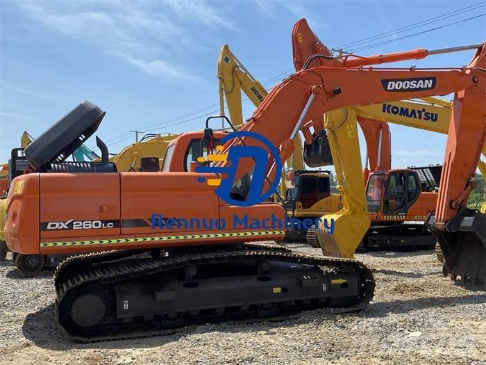Doosan DX 260LC Beltegraver